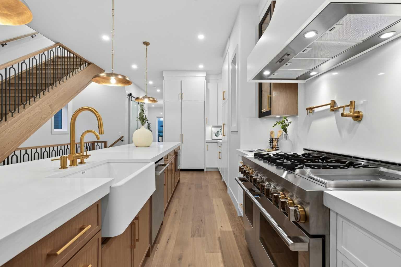 727 15 Street NW — photo 3