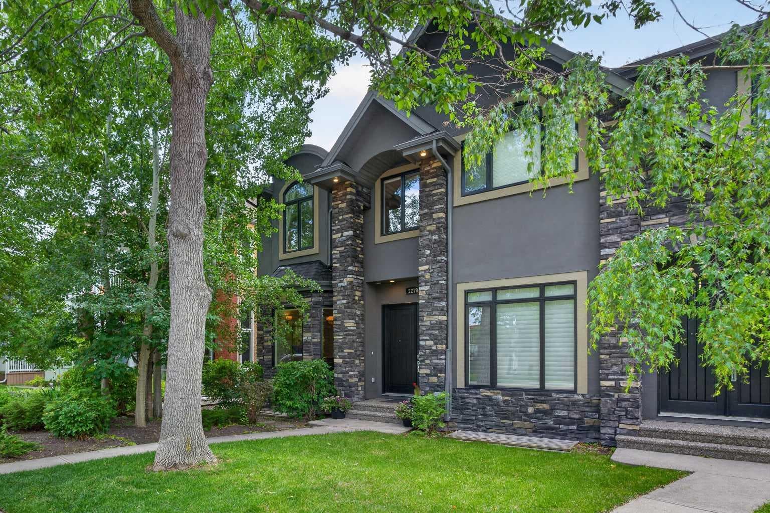 2219 2 Avenue NW — photo 1