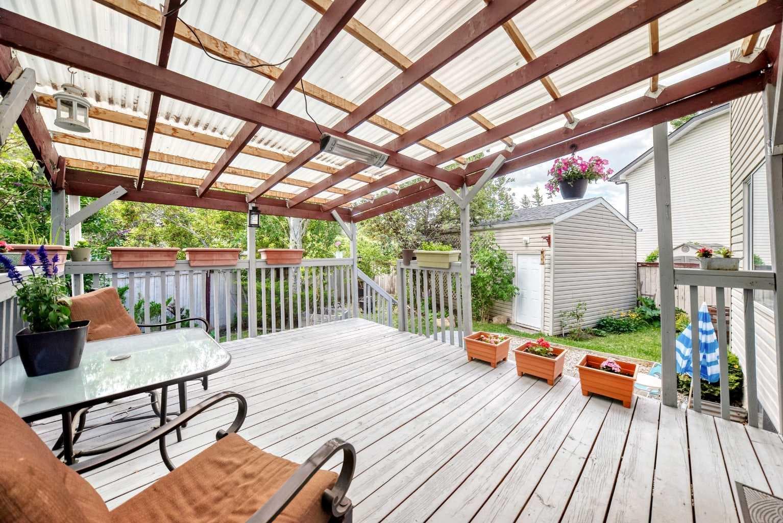 220 Shawbrooke Manor SW — photo 2