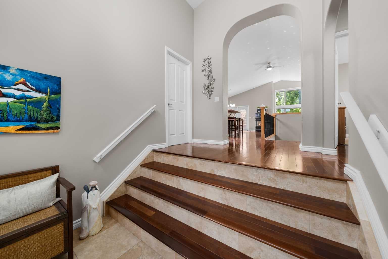 35 Chaparral Circle SE — photo 2