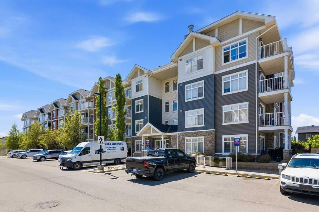 6114, 155 Skyview Ranch Way NE — photo 4
