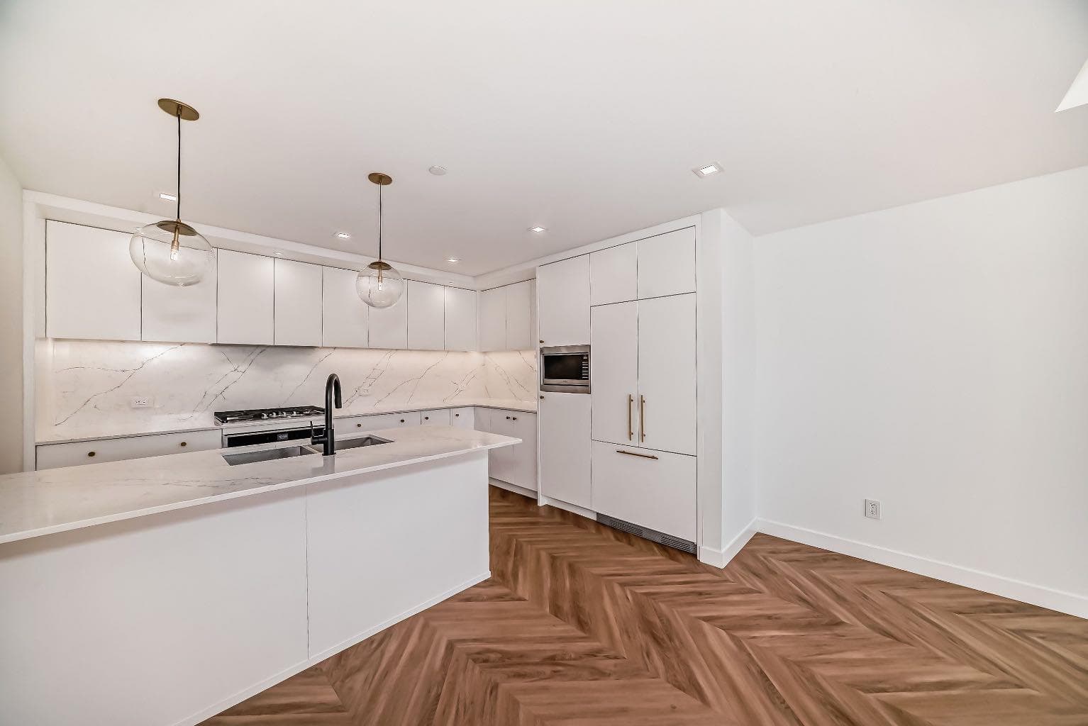 112, 8445 Broadcast Avenue SW — photo 3