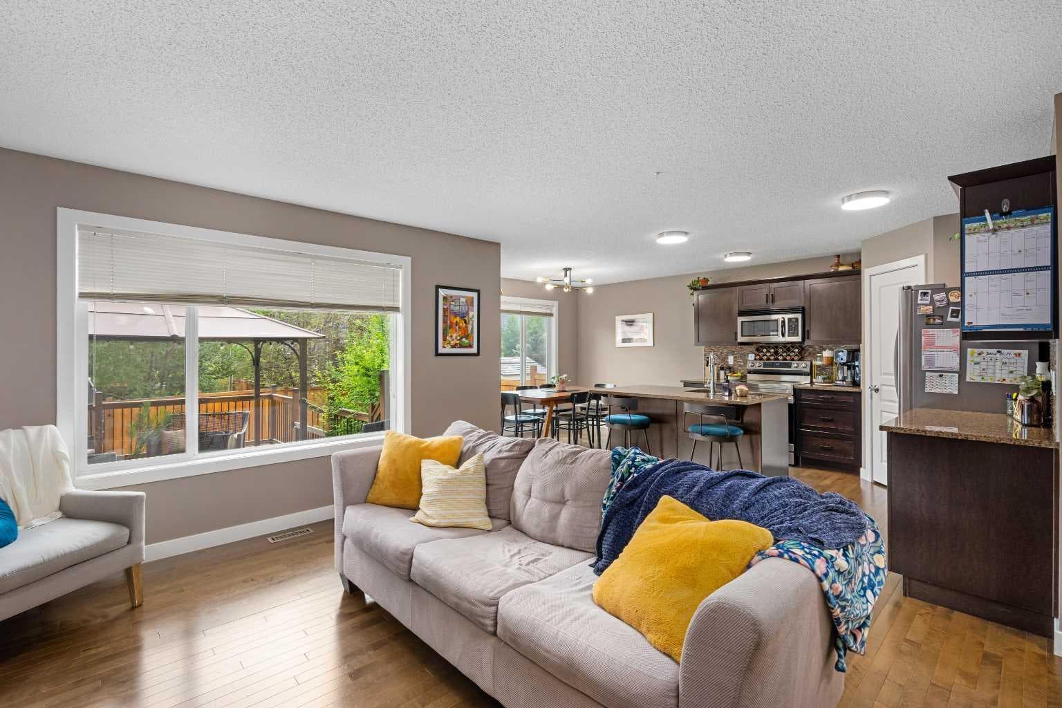2067 Luxstone Boulevard SW — photo 4