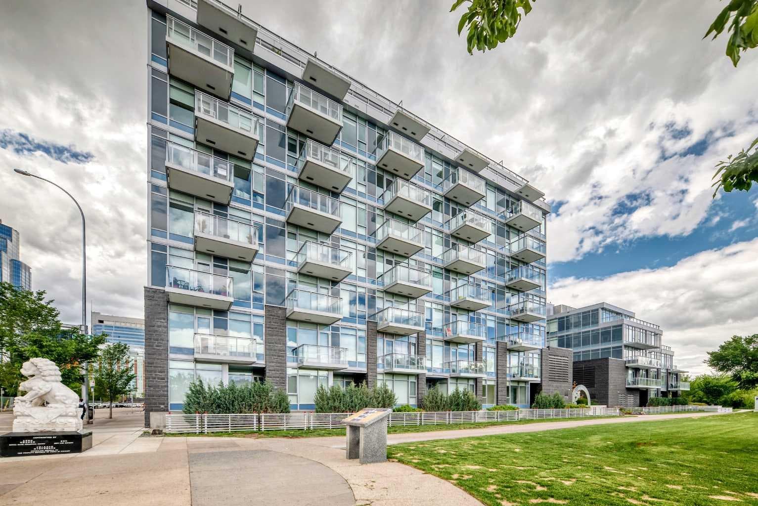 106, 118 Waterfront Court SW — photo 1