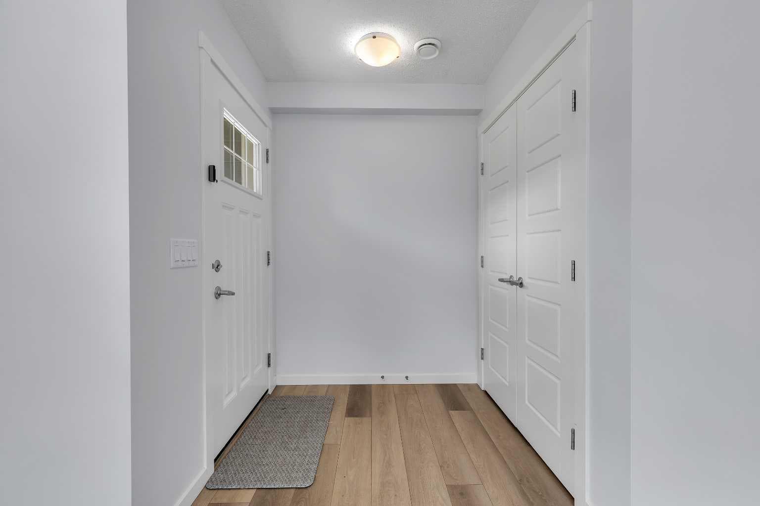 237 Cranbrook Square SE — photo 3