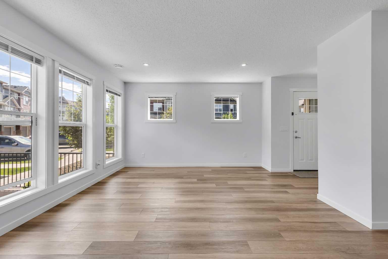 237 Cranbrook Square SE — photo 5