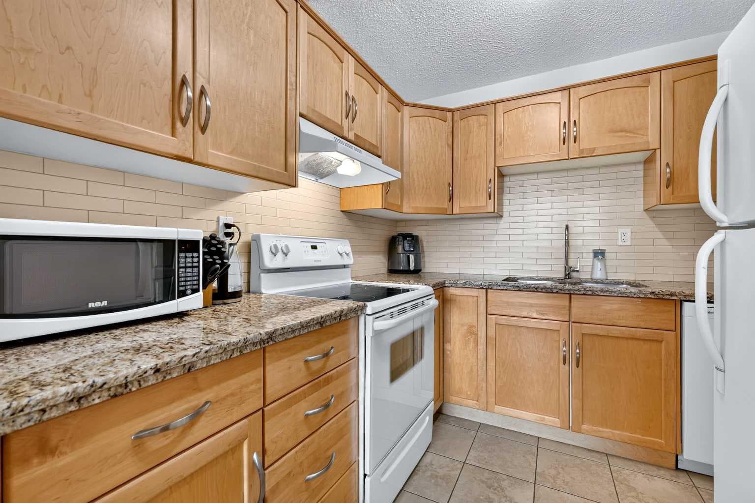 502, 1123 13 Avenue SW — photo 3