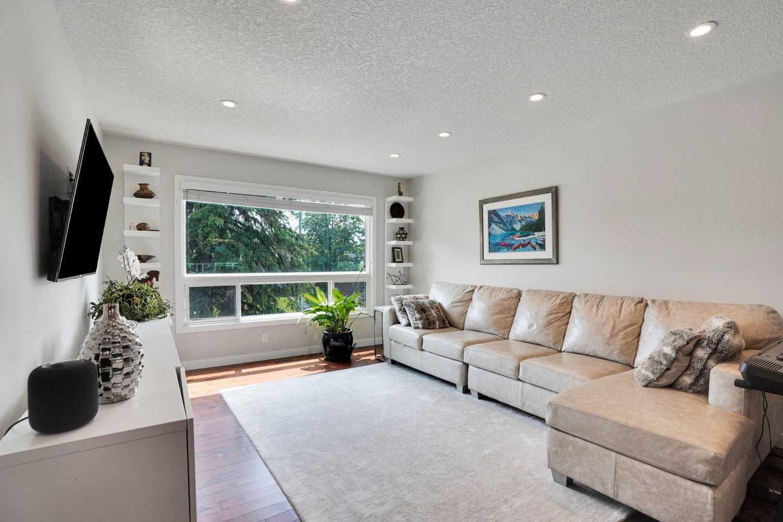 5212 Valiant Drive NW — photo 4