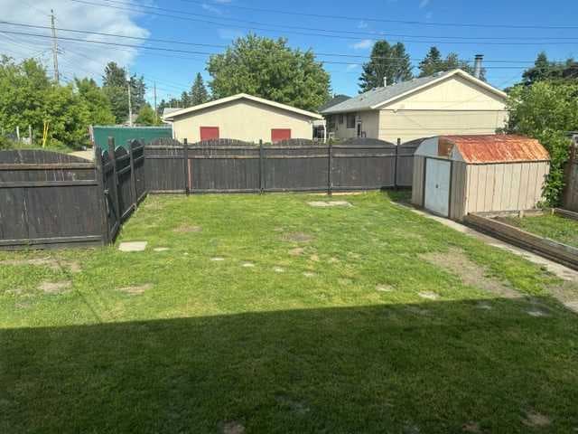 4406 FORDHAM Crescent SE — photo 2