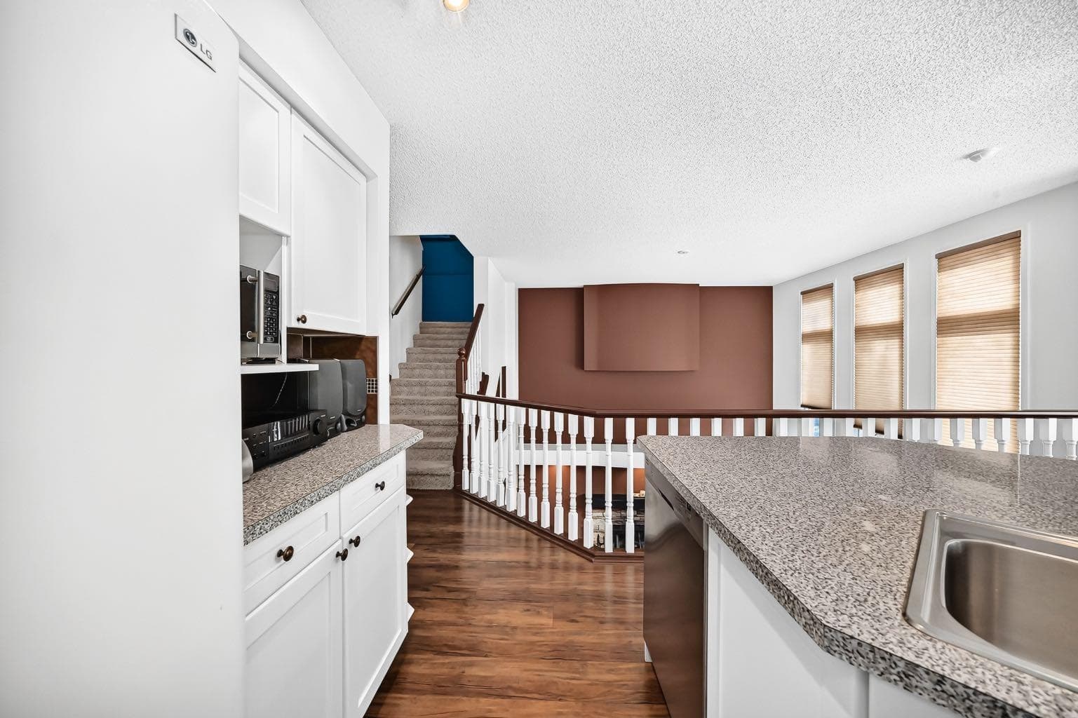 14954 Mt Mckenzie Drive SE — photo 4