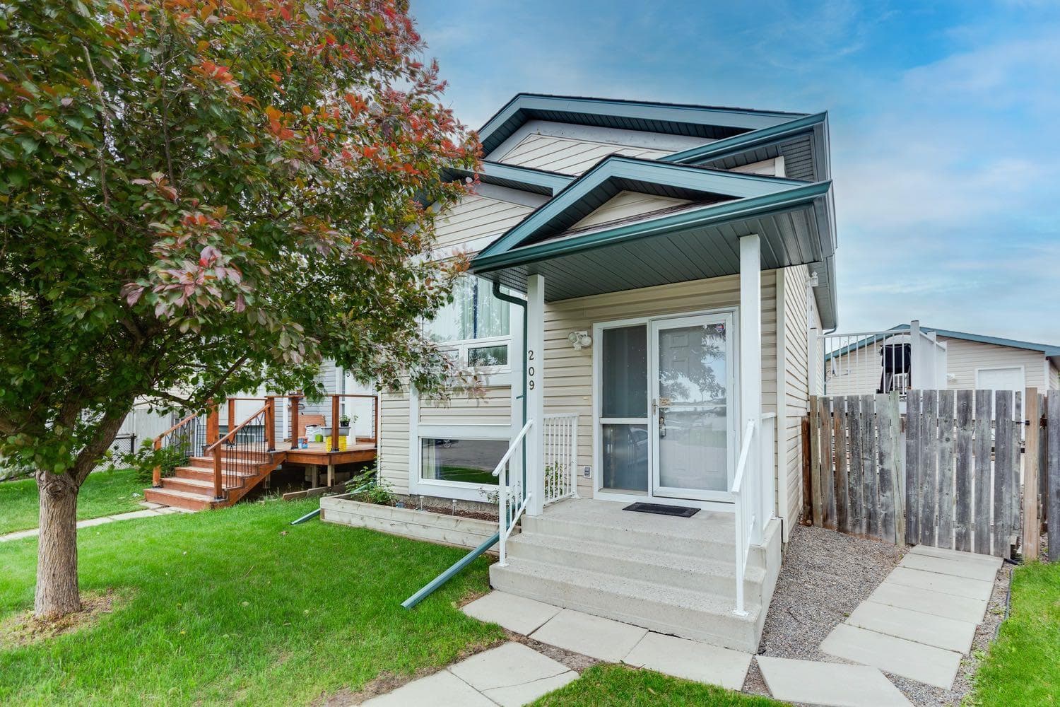 209 Martin Crossing Way NE — photo 1