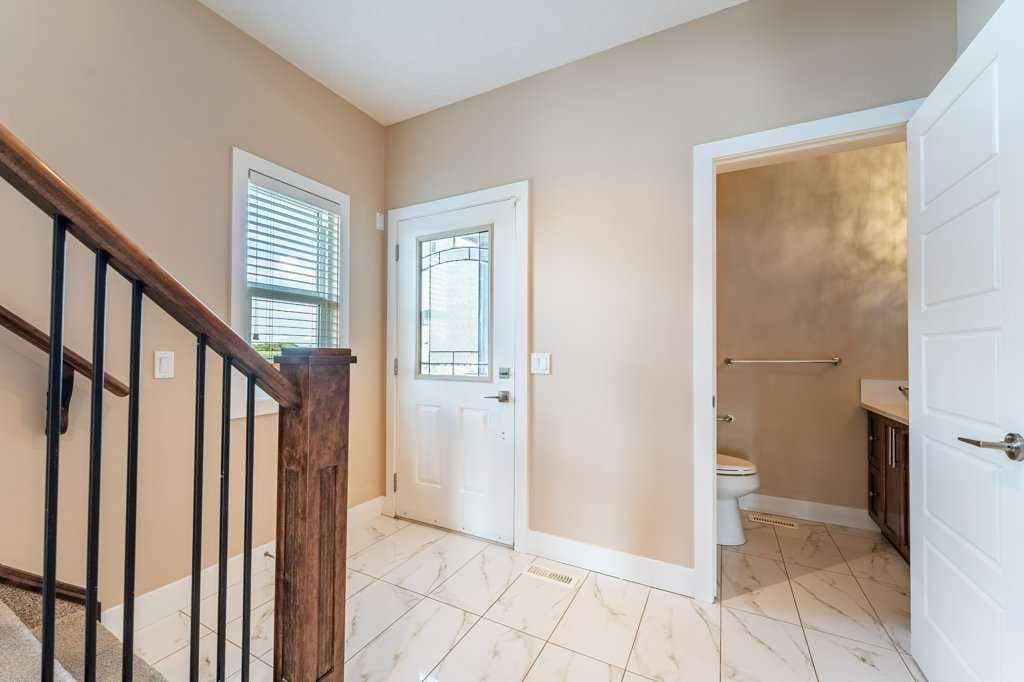 1241 Westmount Drive — photo 2