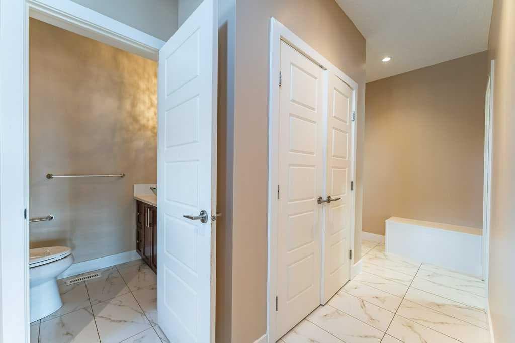 1241 Westmount Drive — photo 3