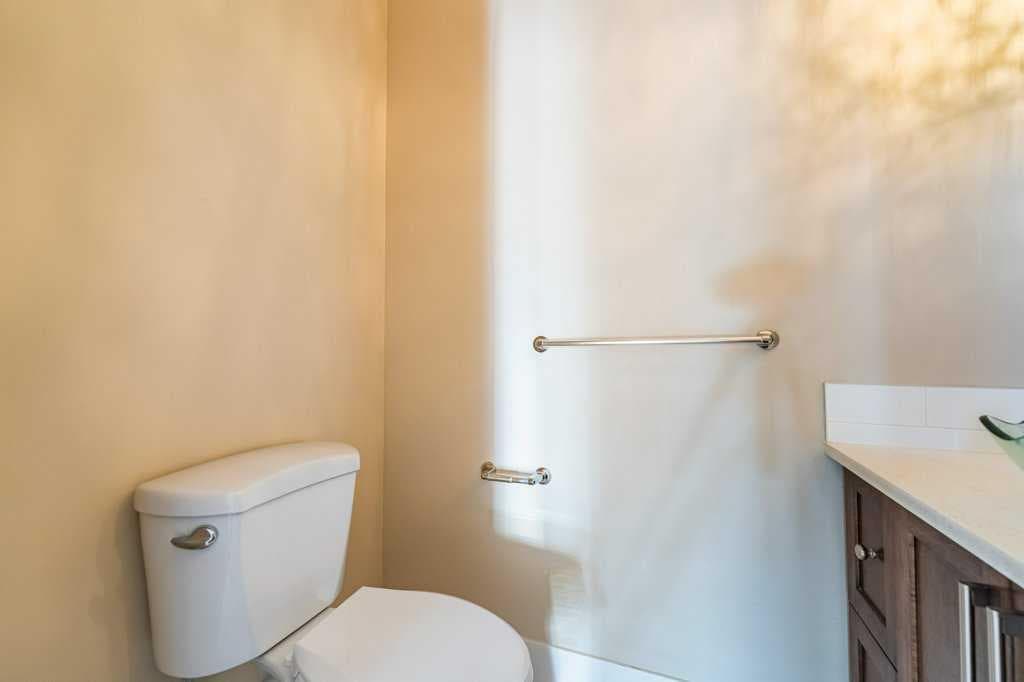 1241 Westmount Drive — photo 5