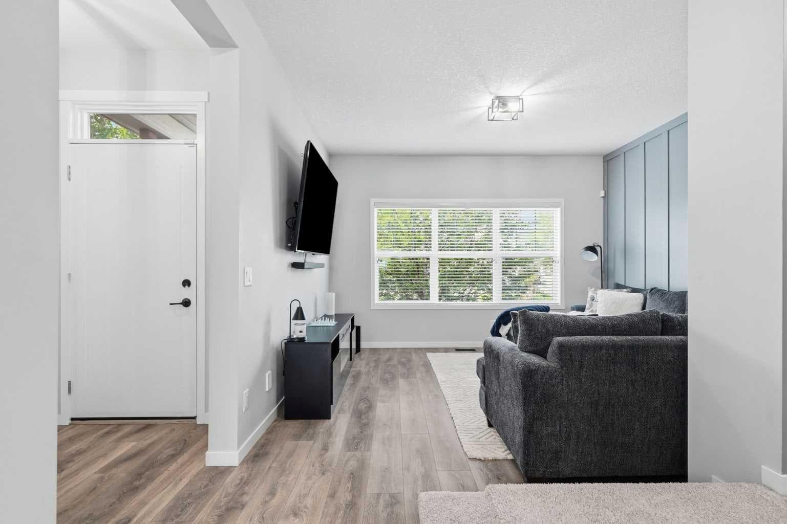 72 Masters Manor SE — photo 4