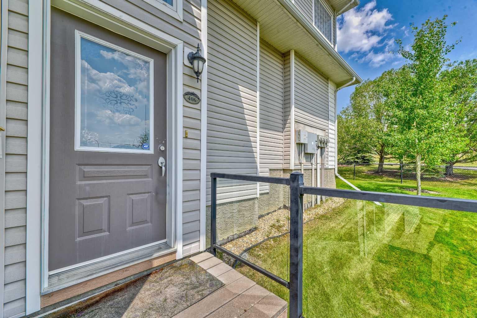 406 Rocky Vista Gardens NW — photo 4