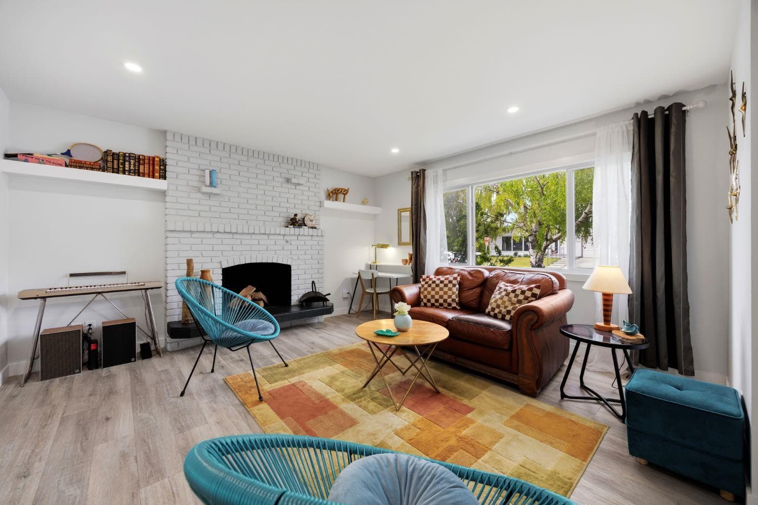 723 75 Avenue SW — photo 3