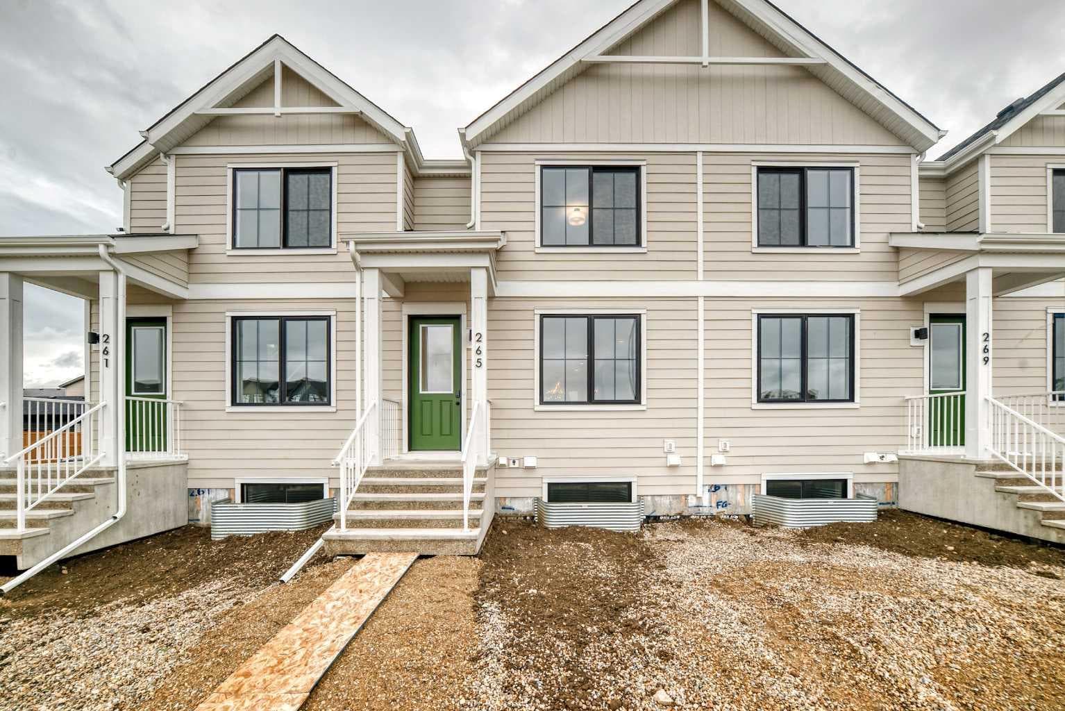 265 Heirloom Way SE — photo 1