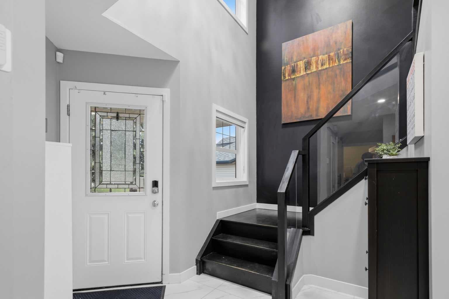 319 Coventry Road NE — photo 3