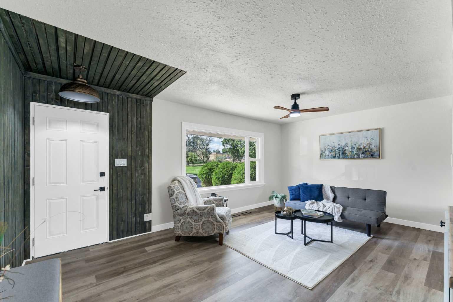 1005 Bullivant Crescent SW — photo 4