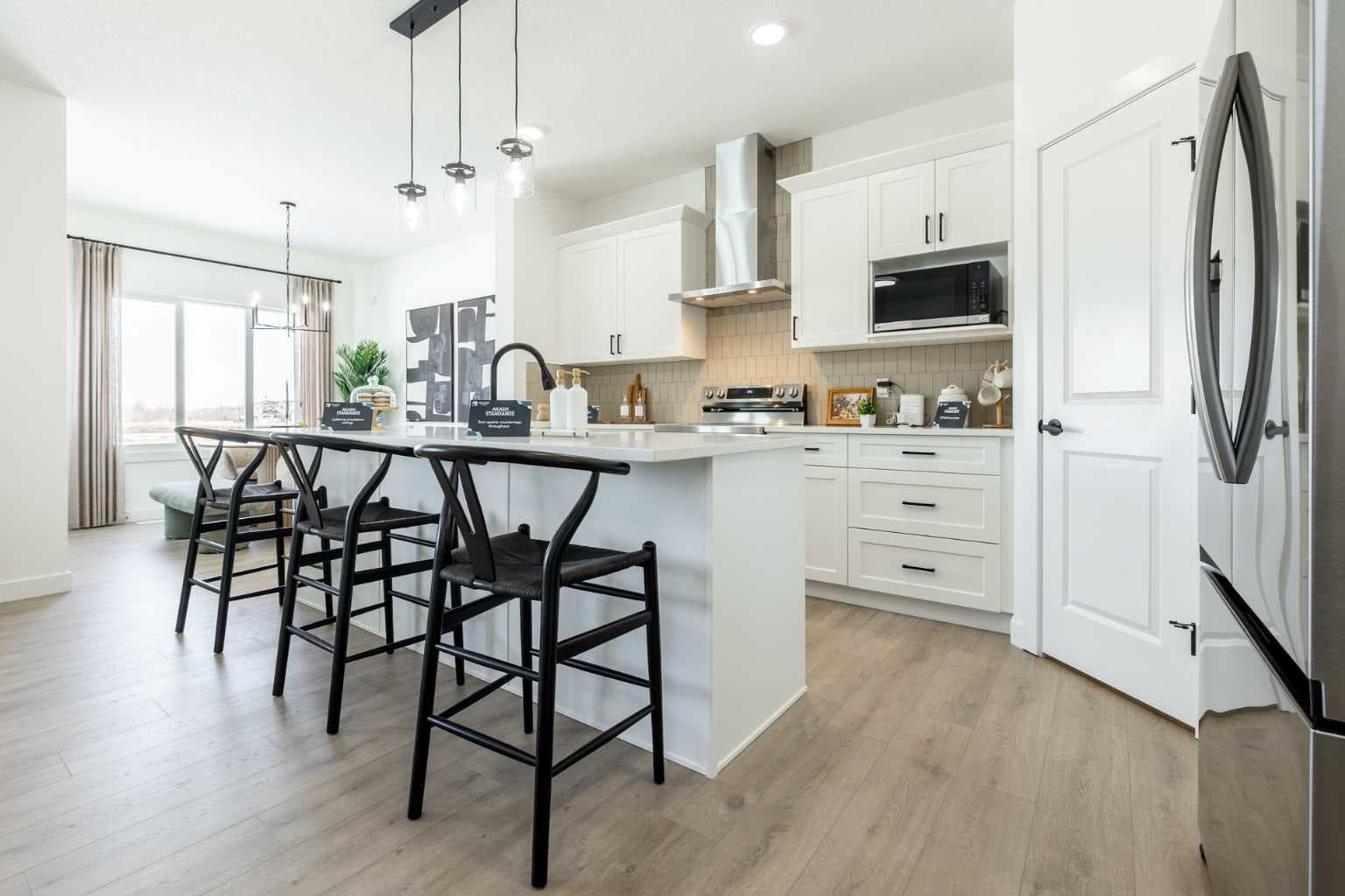 500 Savanna Crescent NE — photo 5