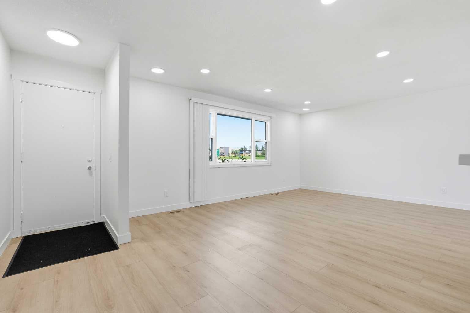 532 Rundleridge Drive NE — photo 4
