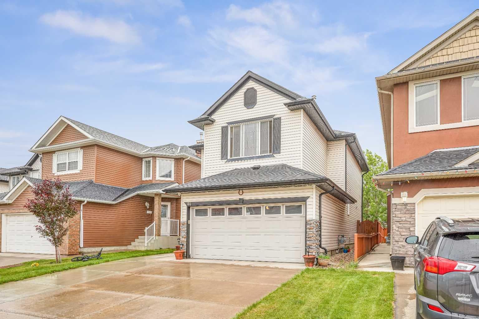 84 Saddletree Close NE — photo 5