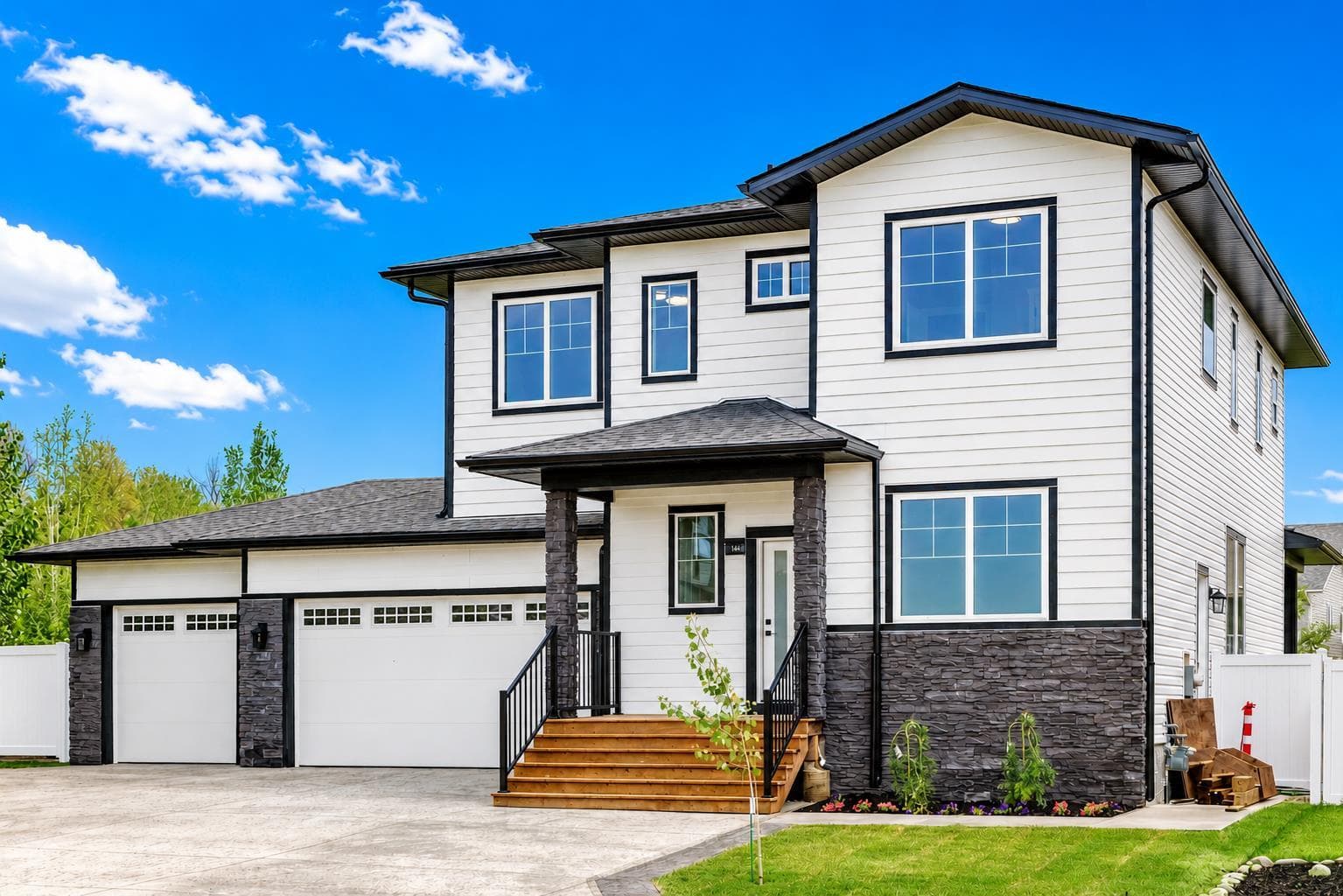 14 Napoleon Meadows Way — photo 1