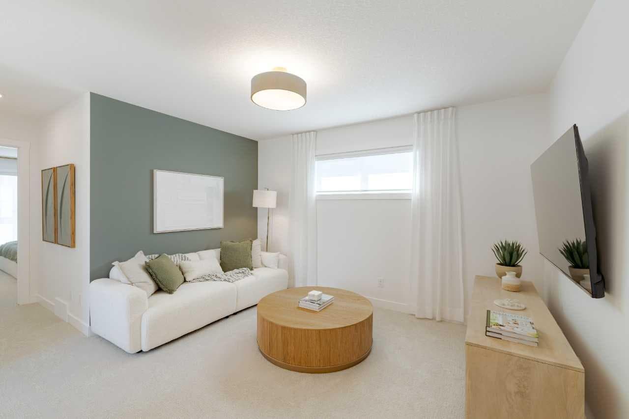 461 Rosemary Gardens SE — photo 3