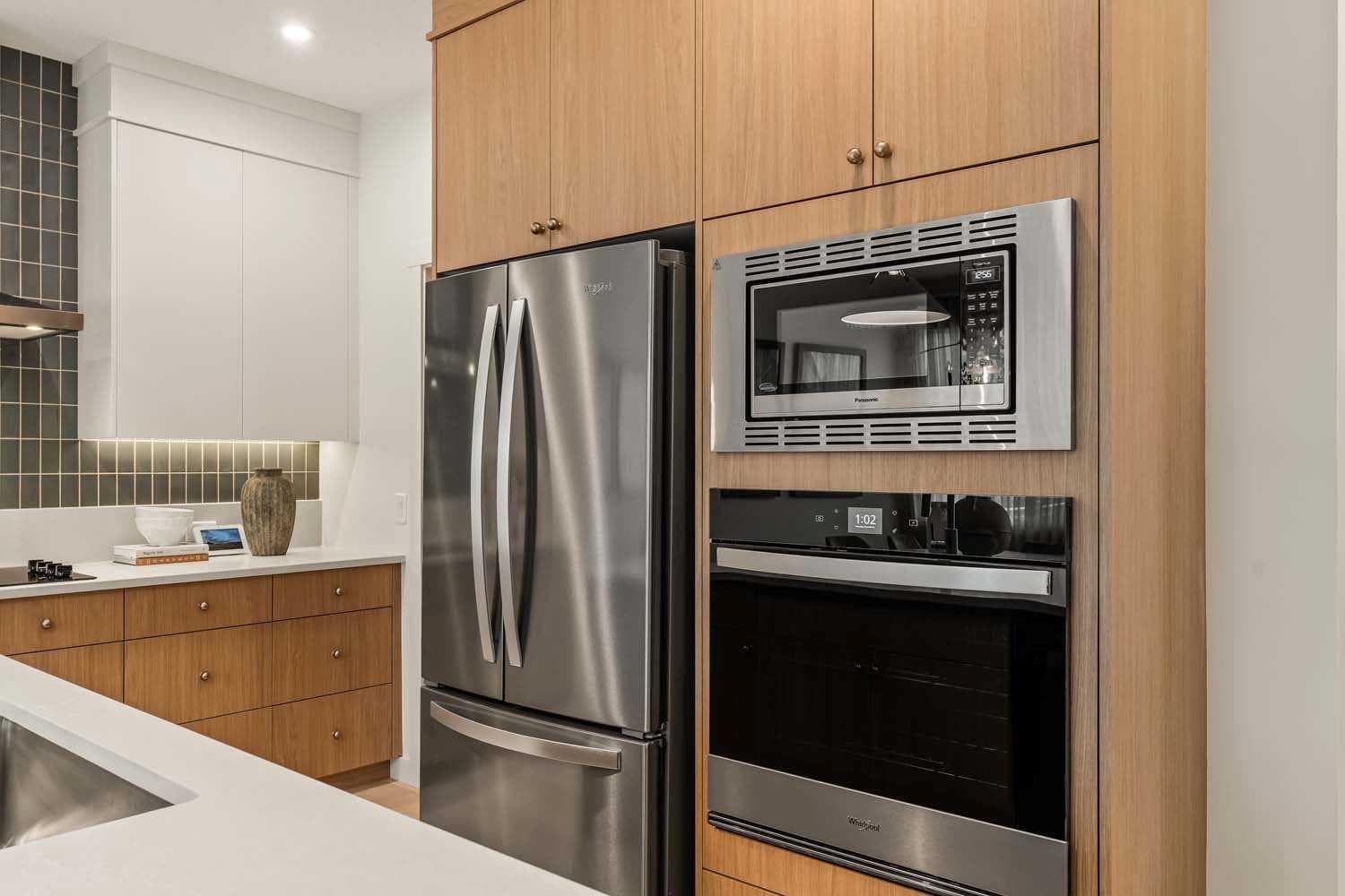 148 Lucas Green NW — photo 4