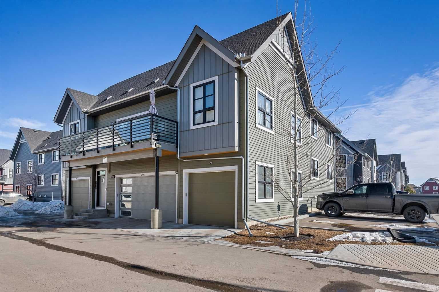 3401, 100 Walgrove Court SE — photo 1