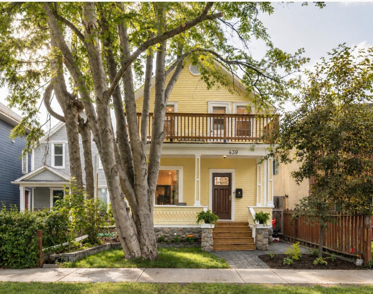 Detached in Hillhurst