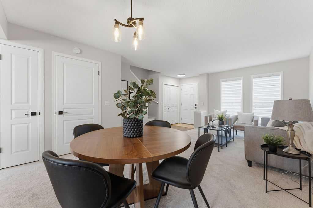 115 Elgin Meadows View SE — photo 5