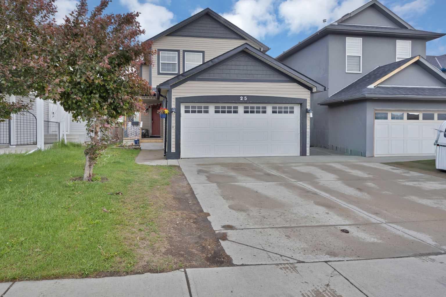 25 Martha's Meadow Place NE — photo 2