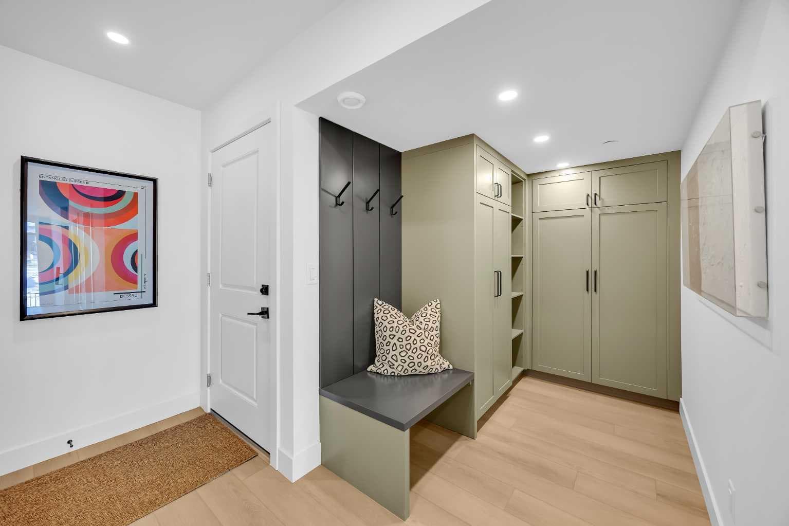 133 Greenwich Common NW — photo 5