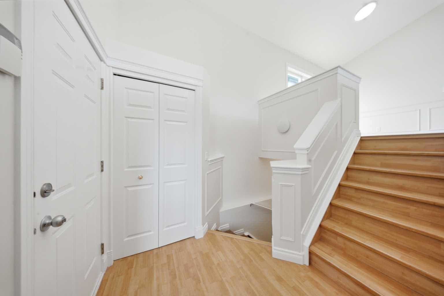 33 MARTIN CROSSING Green NE — photo 4