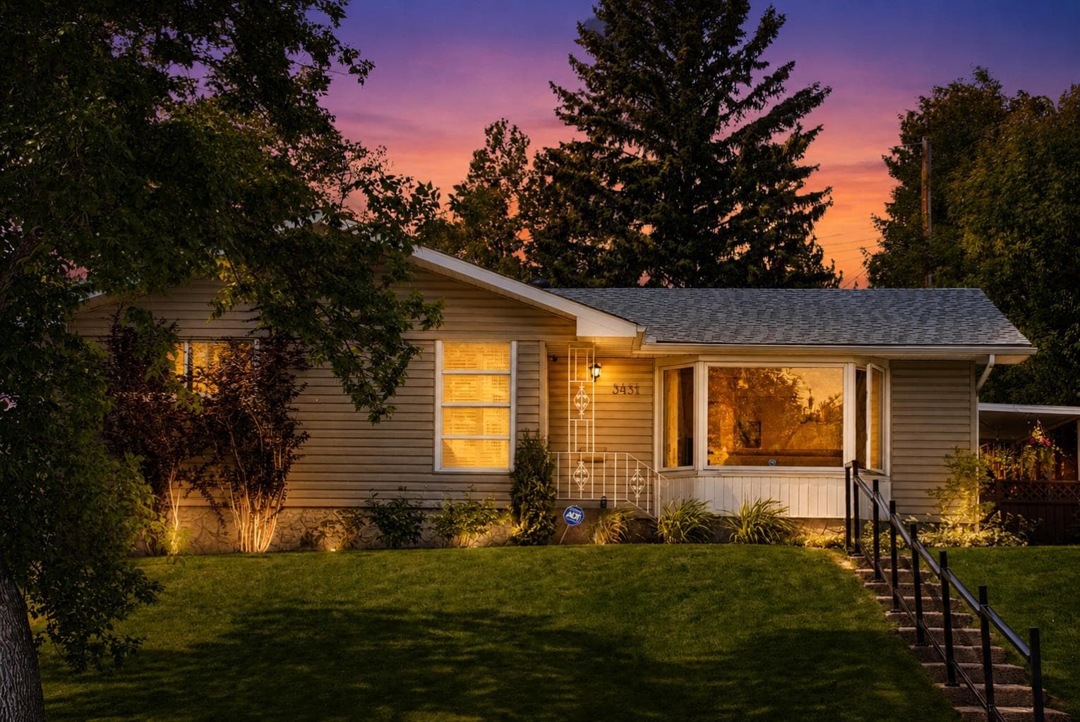 Detached in Charleswood