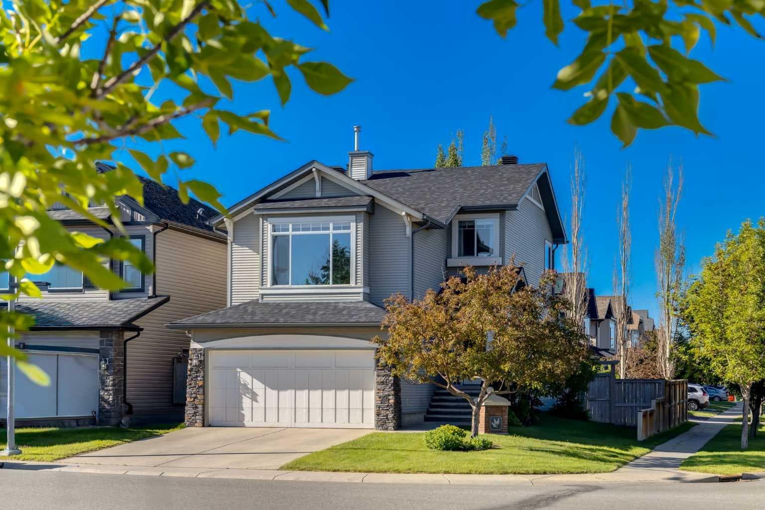 5 Brightonstone Grove SE — photo 1