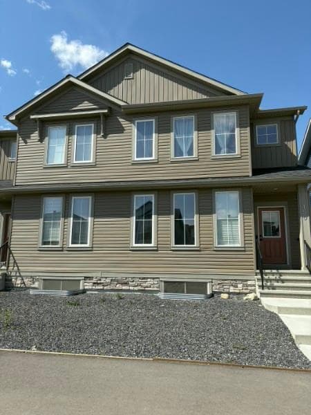 150 Ambleton Drive NW — photo 2