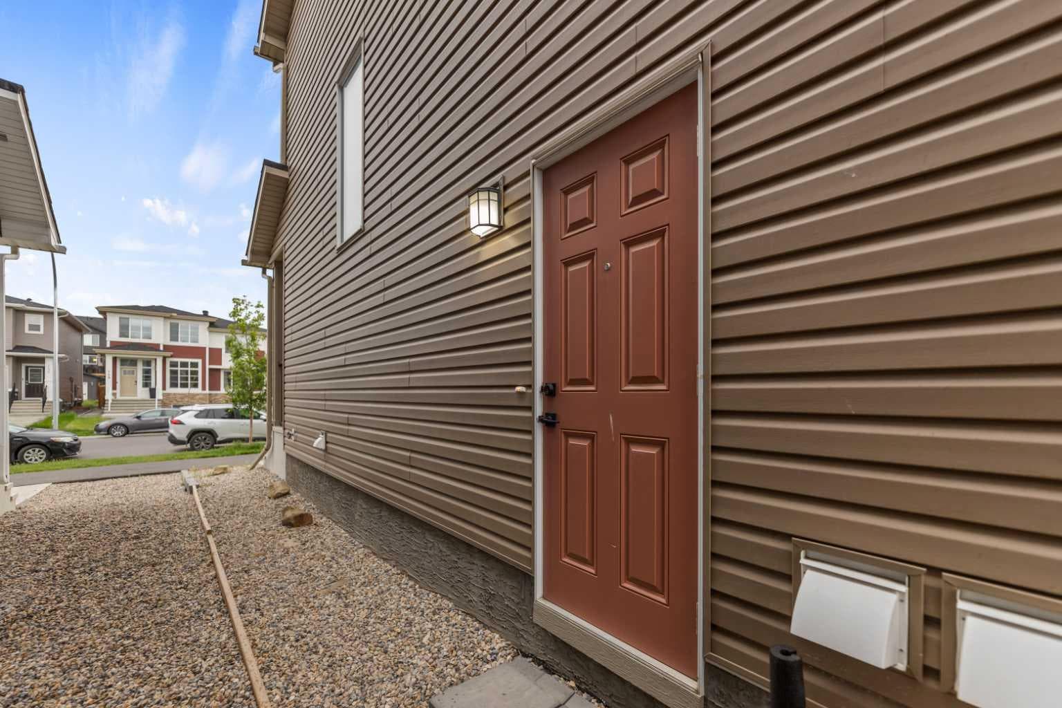150 Ambleton Drive NW — photo 4