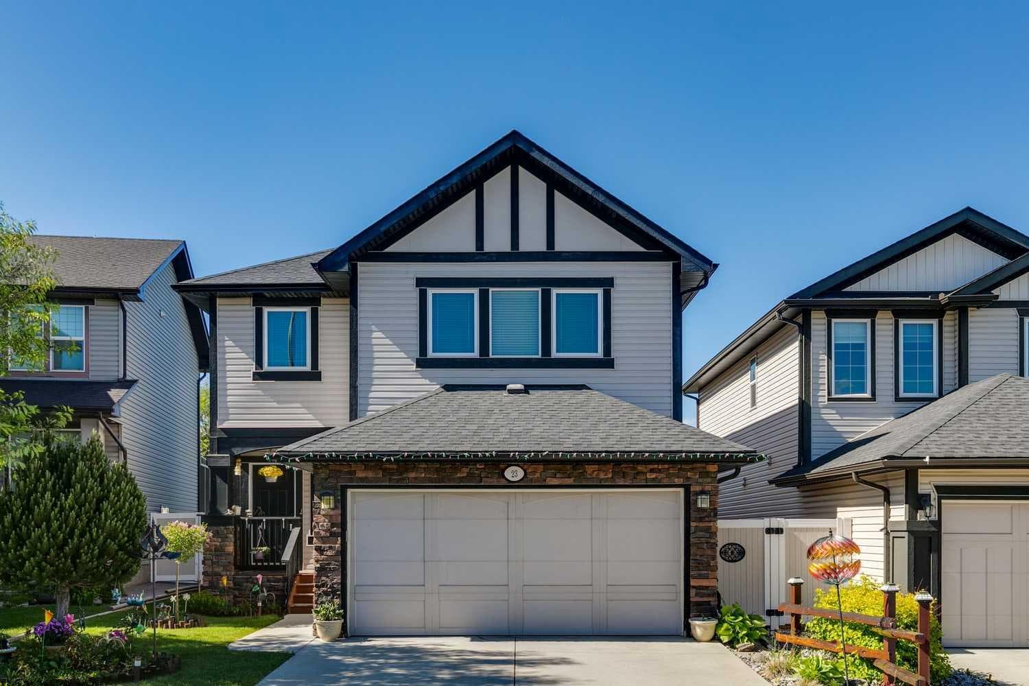 23 Kingston View SE — photo 1
