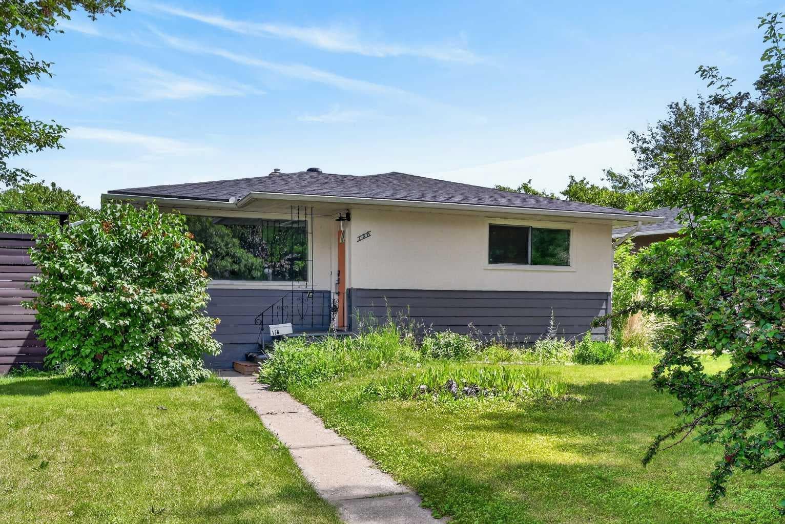 136 Hendon Drive NW — photo 1