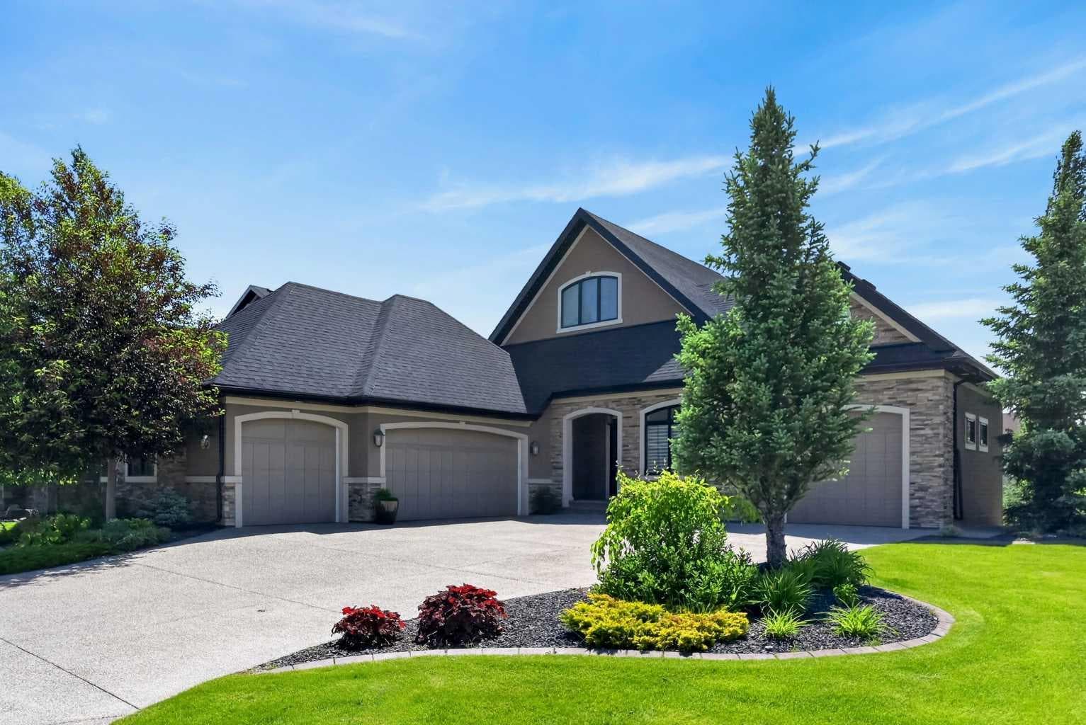 90 Waters Edge Drive — photo 1
