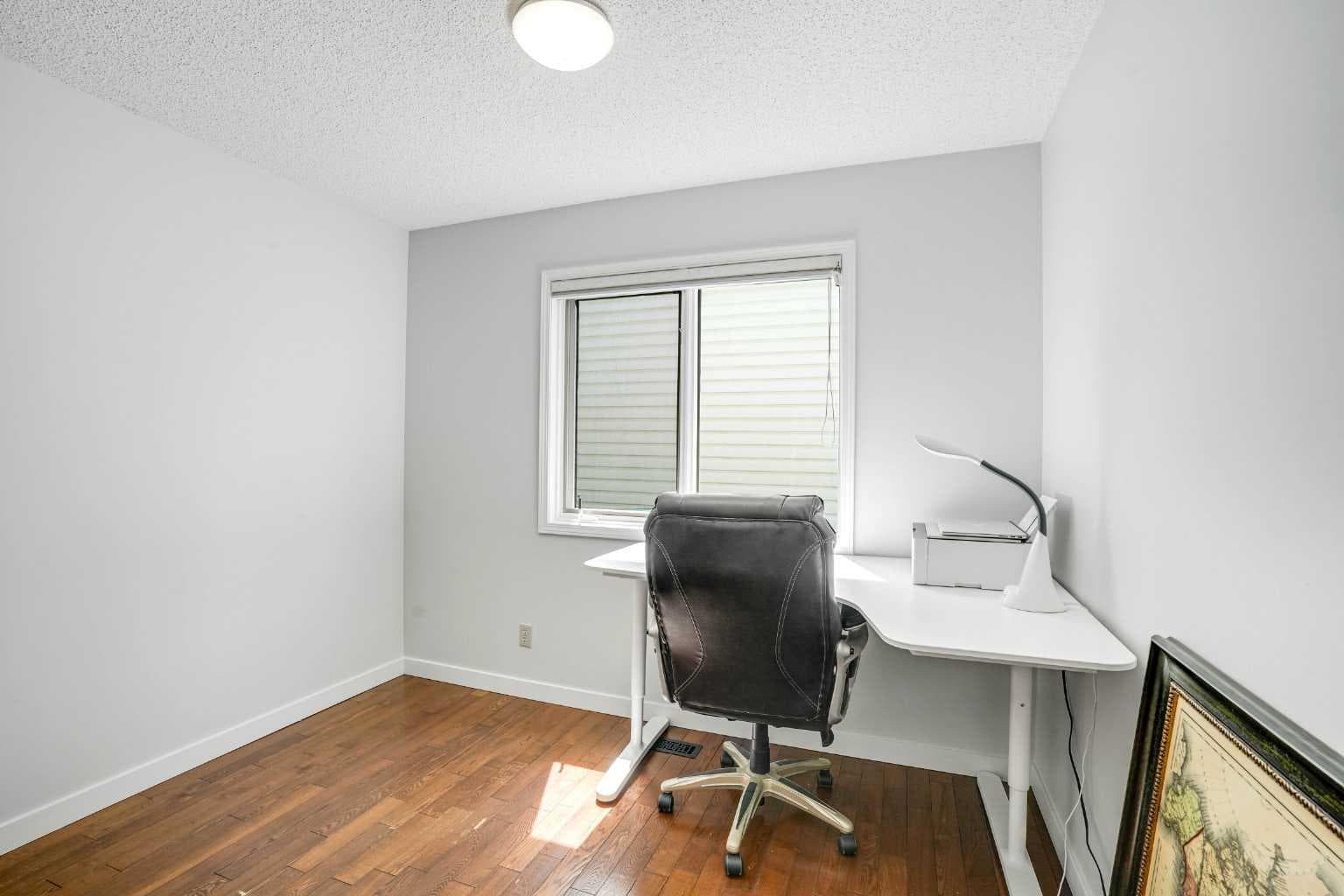 73 Riverview Close SE — photo 3