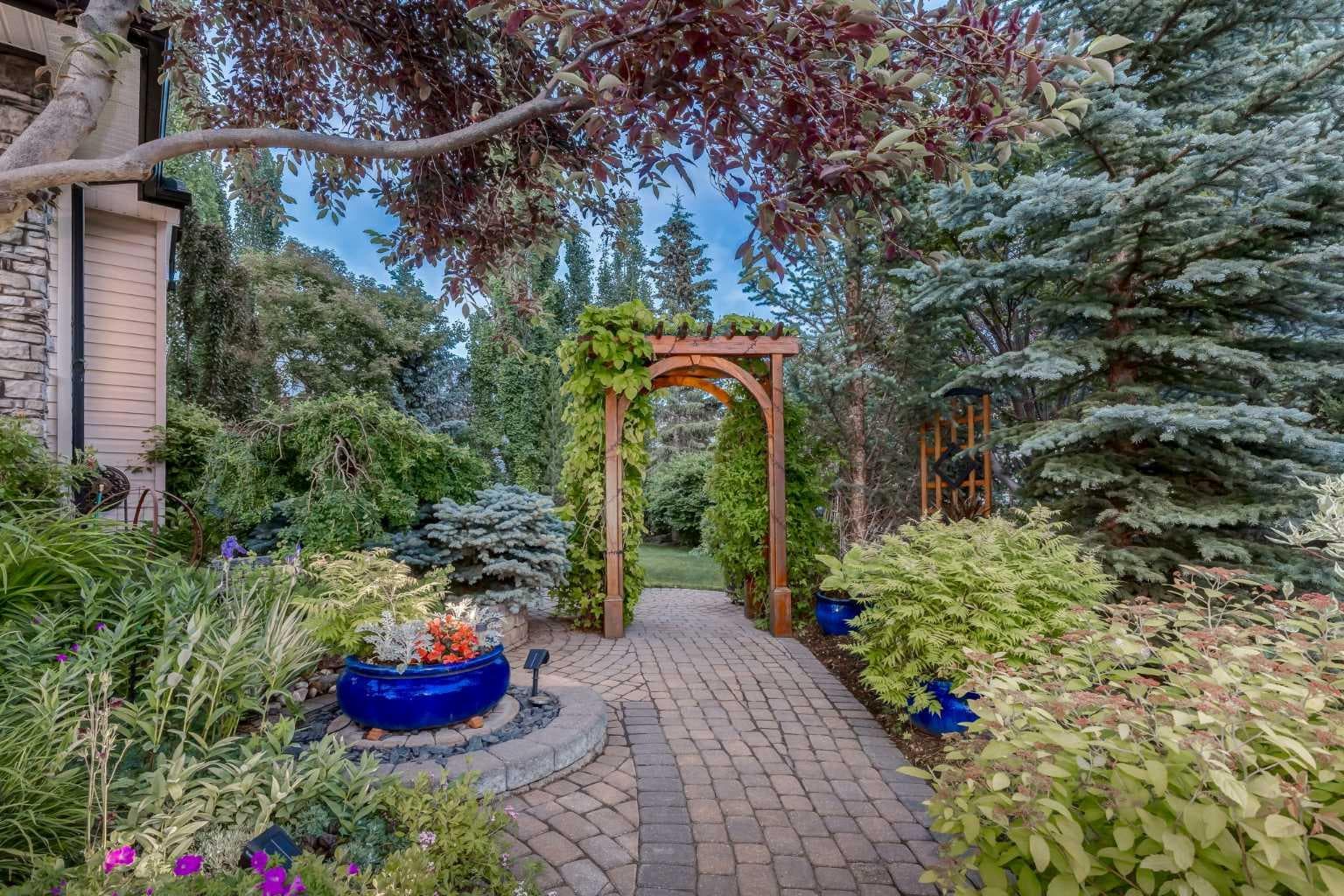 10450 ROCKYLEDGE Street NW — photo 5
