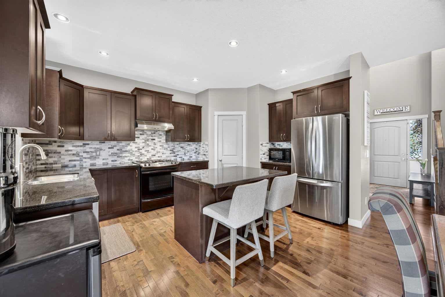 2029 Luxstone Boulevard SW — photo 2