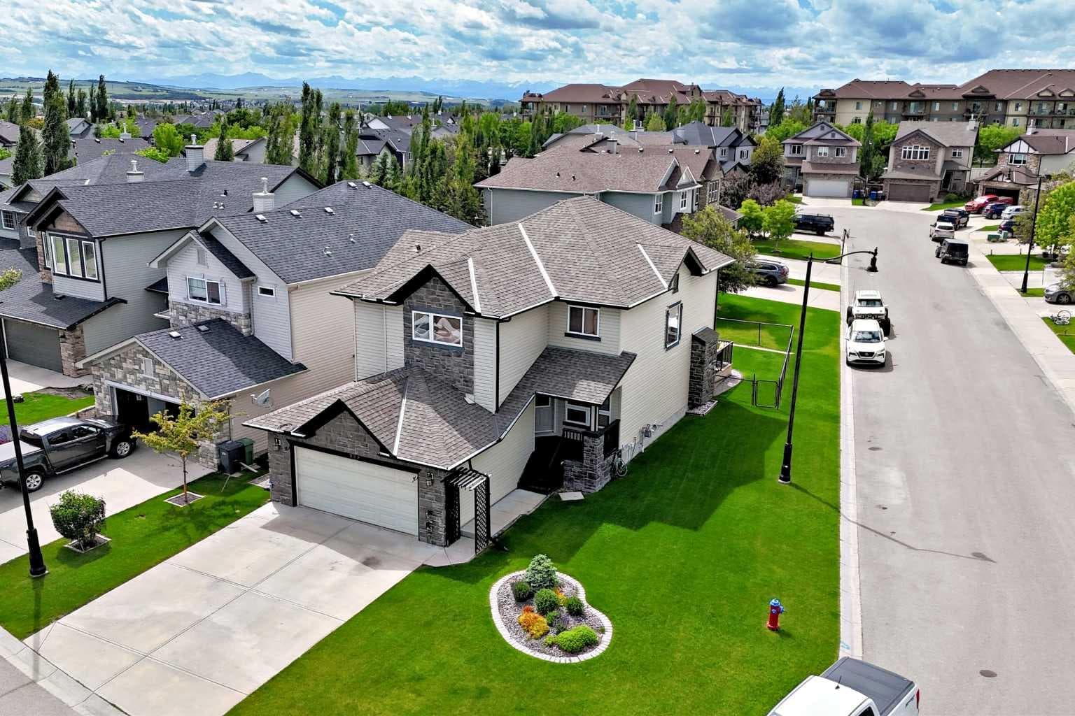 209 Crystal Green Point — photo 3