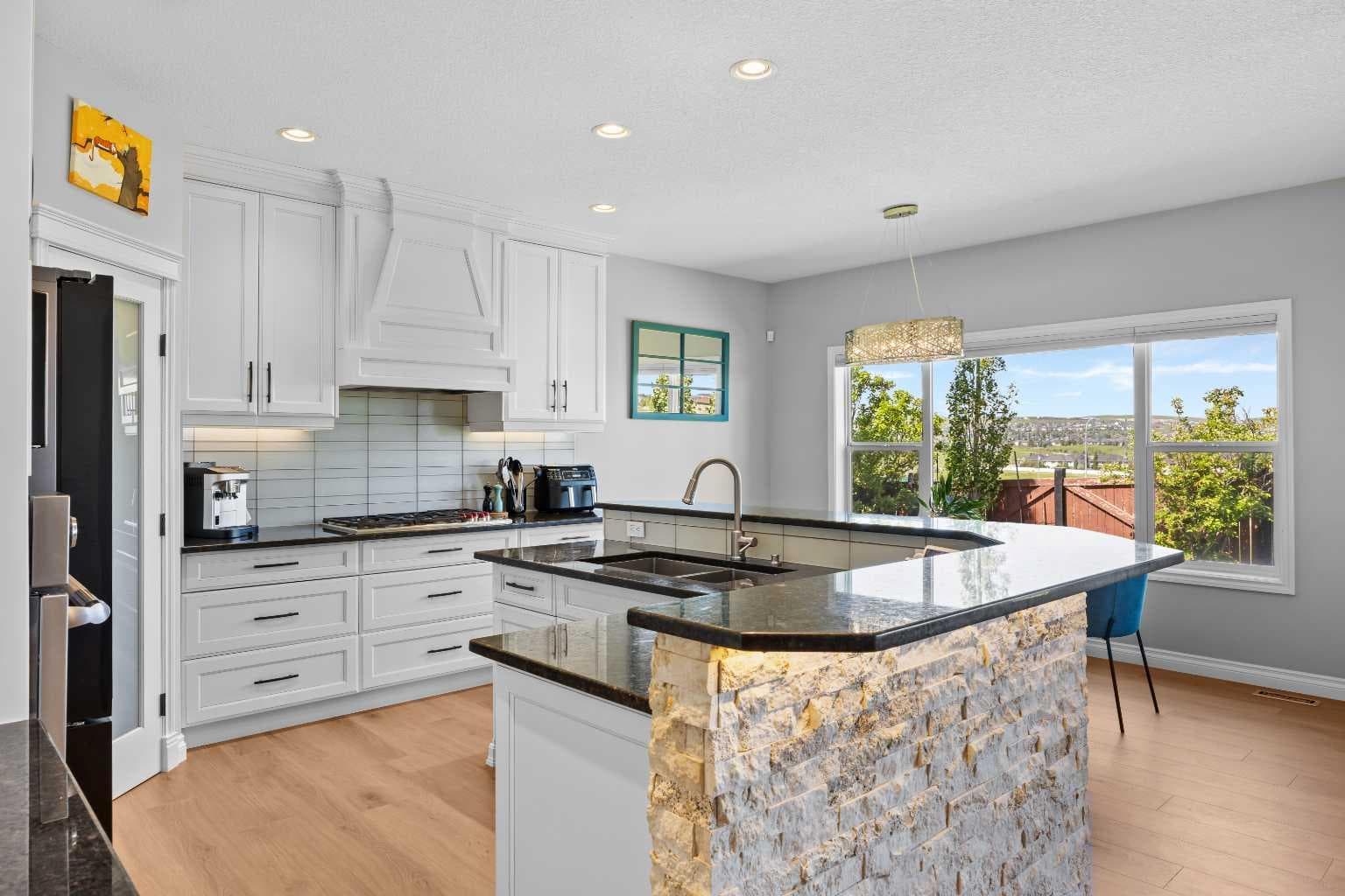 18 Hidden Creek Manor NW — photo 5