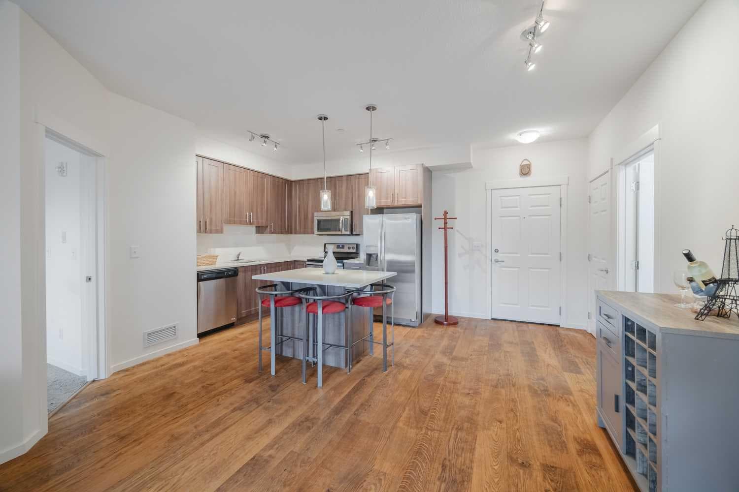 1216, 215 Legacy Boulevard SE — photo 4