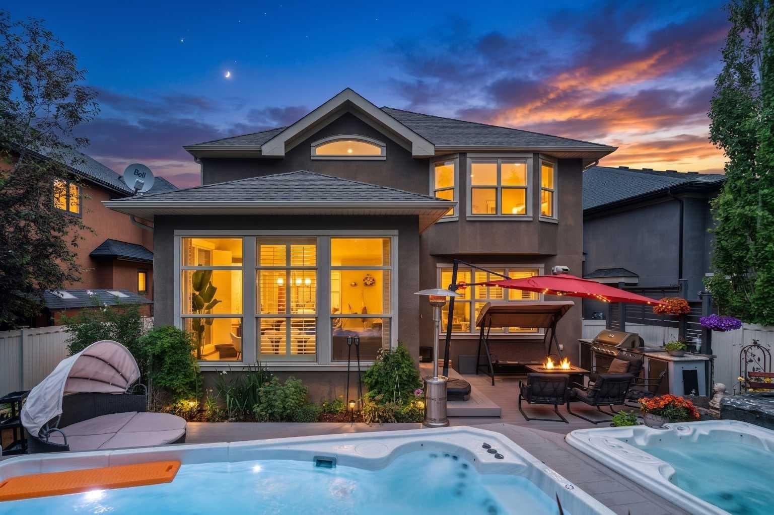 11 Aspen Cliff Place SW — photo 1